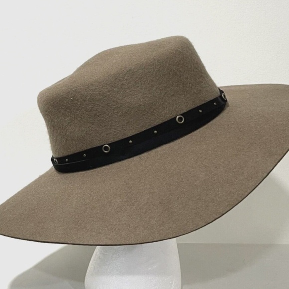 Women\'s Frye Studded Belt Wool Felt Boater Hat Size M/L 20058 main image 4